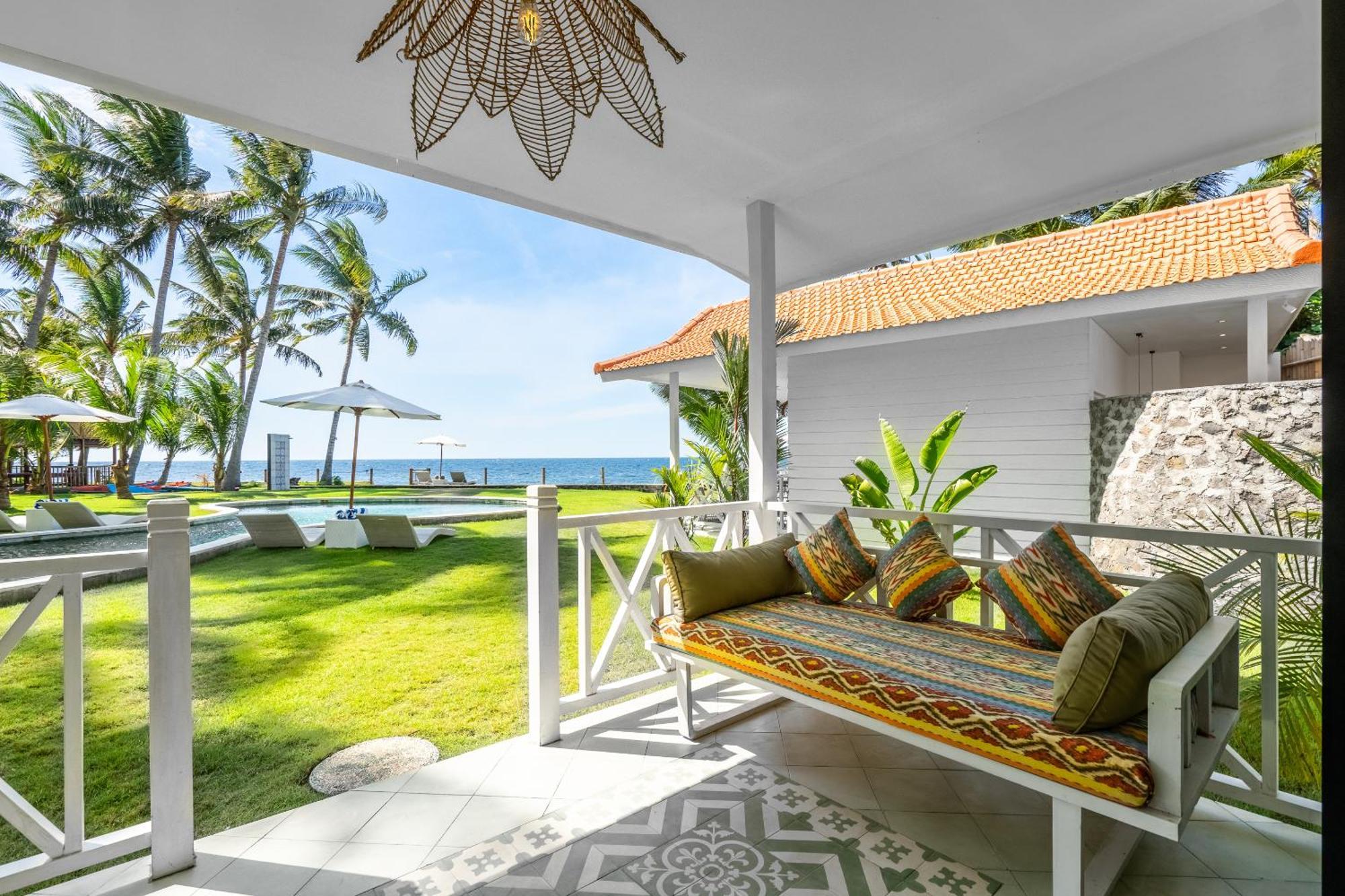 Senang Resort Tianyar Exterior photo